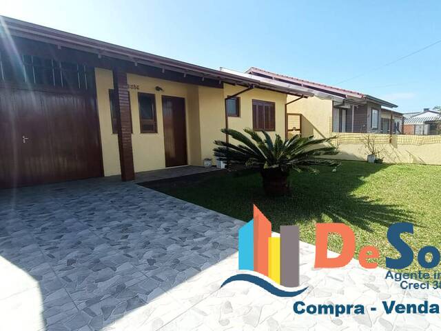 #70AB - Casa para Venda em Tramandaí - RS - 2